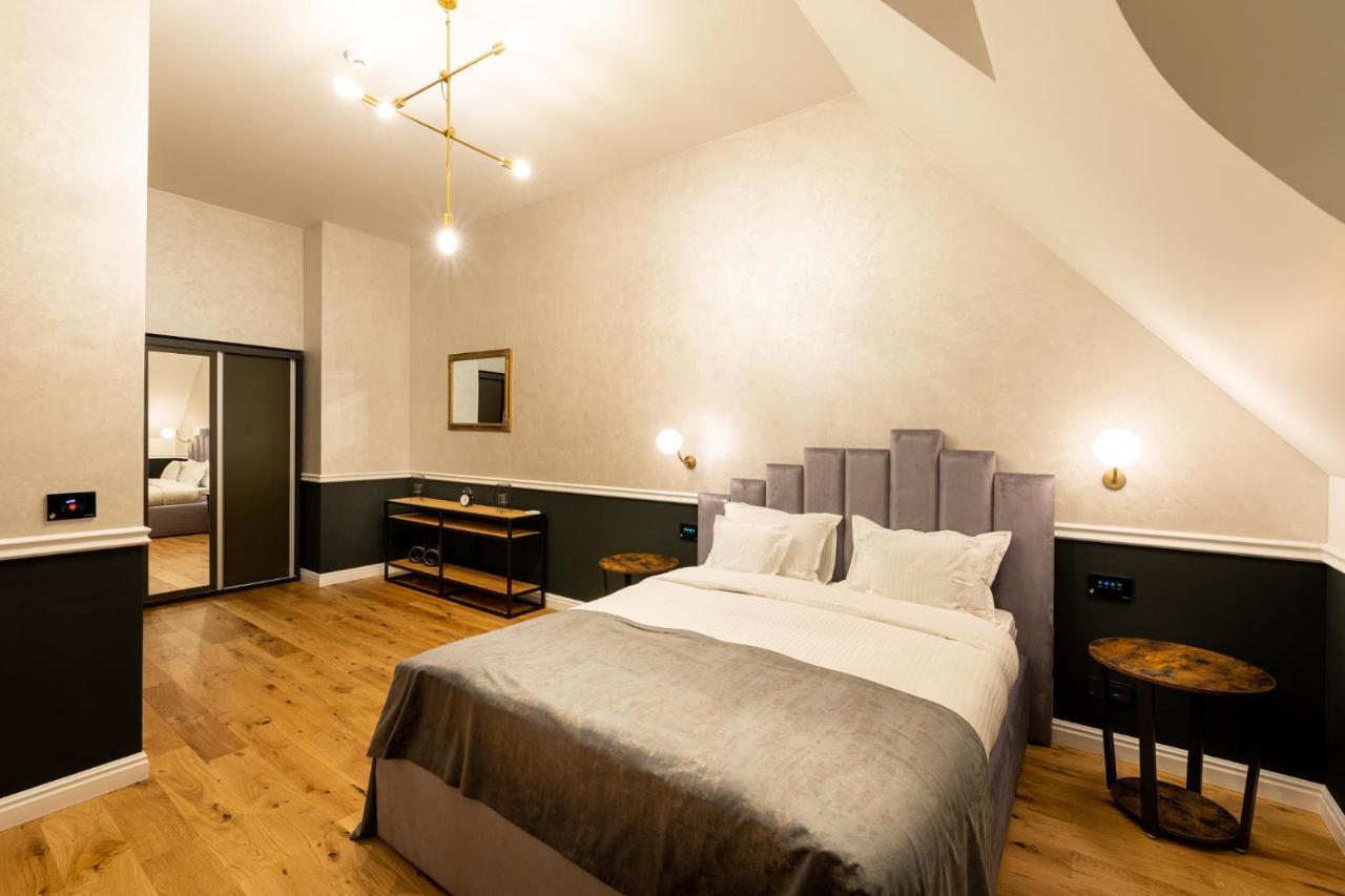 Boutique Hotel Cocosul De Aur Târgu-Mureş Eksteriør bilde