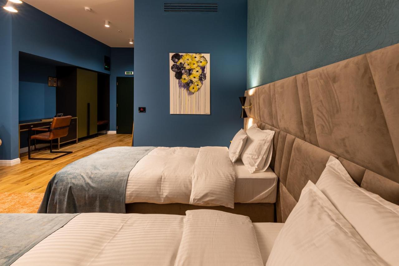 Boutique Hotel Cocosul De Aur Târgu-Mureş Eksteriør bilde