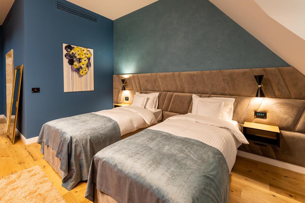 Boutique Hotel Cocosul De Aur Târgu-Mureş Eksteriør bilde